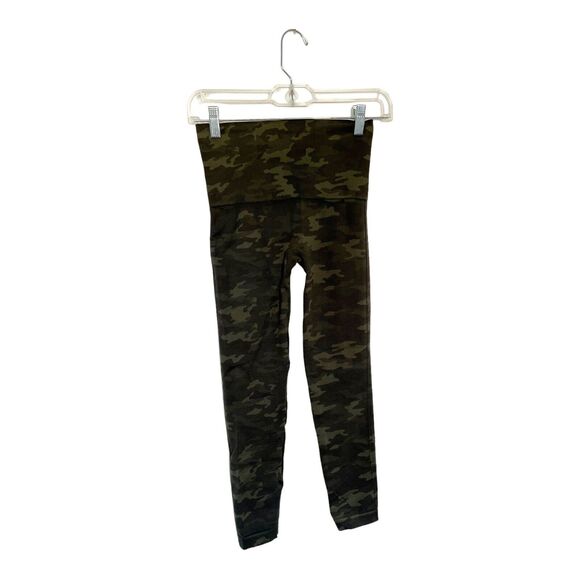 SPANX Womens Leggings Size M Cropped Look at Me Now Seamless Green Camo Slimming - Picture 2 of 11